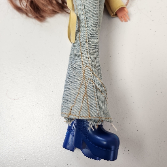 MGA Moxie Teens Tall Doll Clothes Parts Pieces - Picture 6 of 9